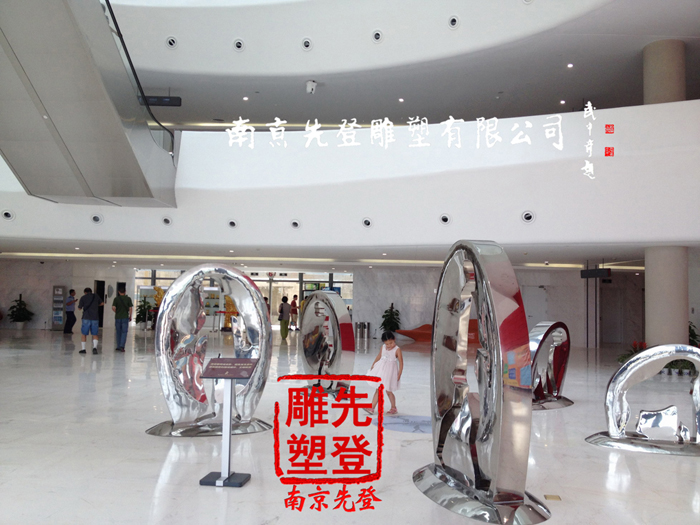 R治P䓵Щ